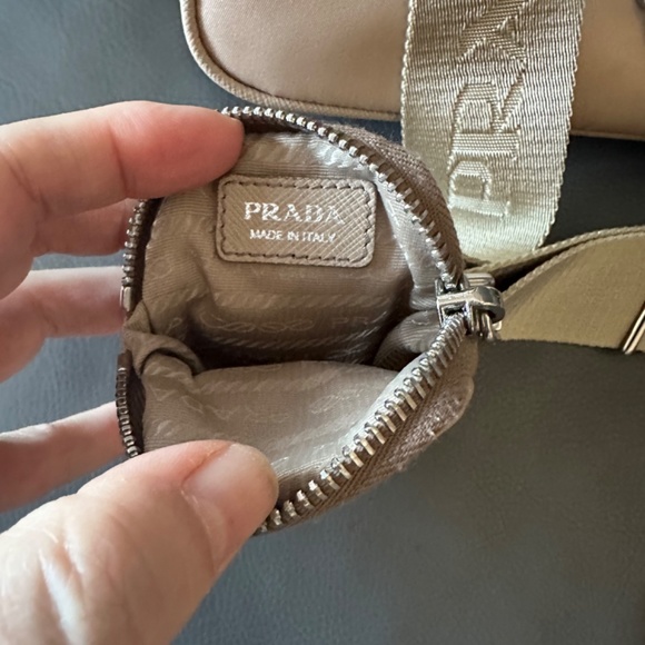 Prada Reedition 2005 - Picture 4 of 16